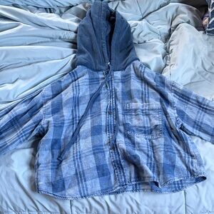 American Eagle Outfitters Blue Plaid Hooded Flannel Shirt